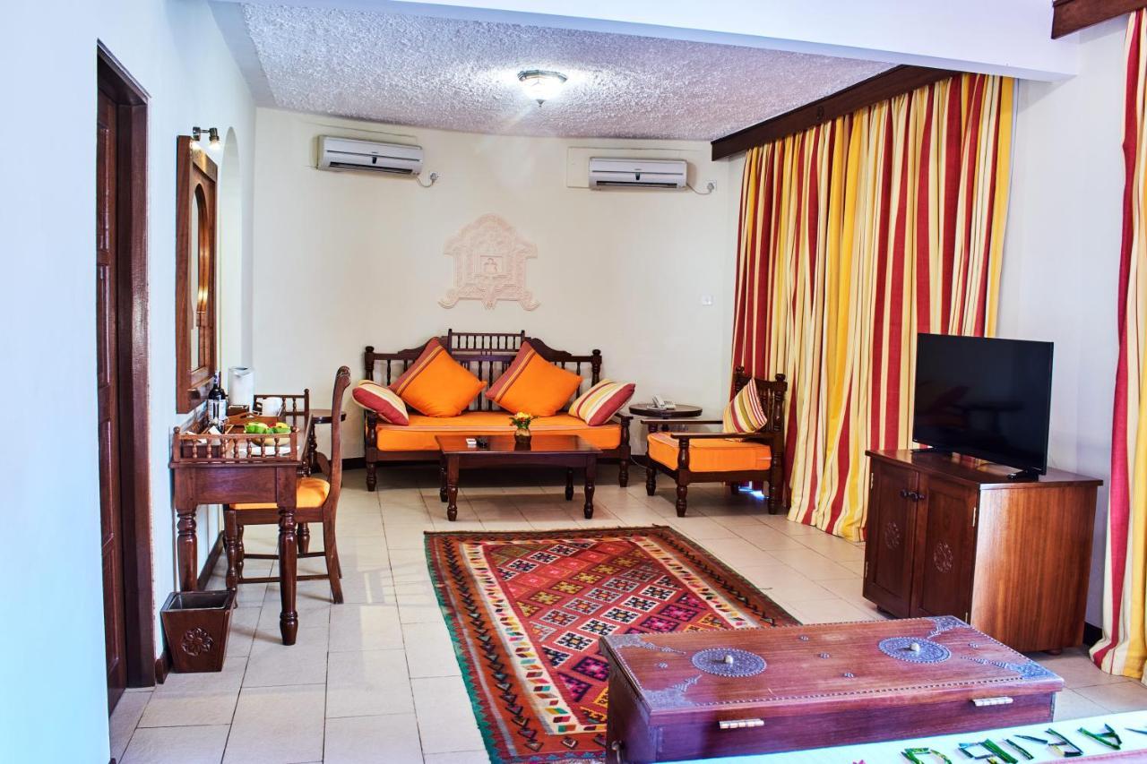 Neptune Village Beach Resort & Spa Galu Ngoại thất bức ảnh