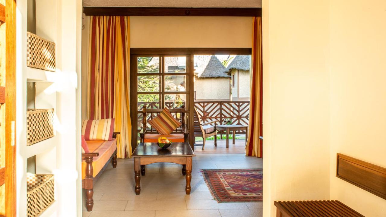 Neptune Village Beach Resort & Spa Galu Ngoại thất bức ảnh