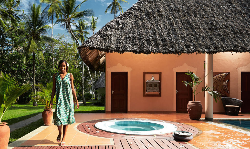 Neptune Village Beach Resort & Spa Galu Ngoại thất bức ảnh