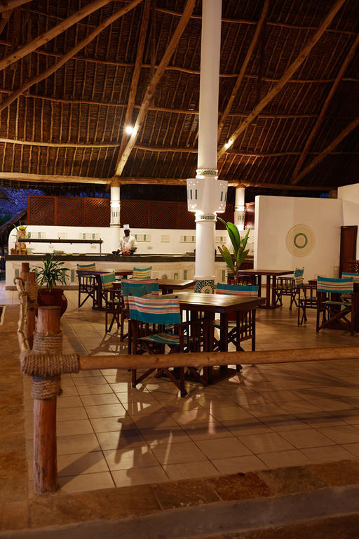 Neptune Village Beach Resort & Spa Galu Ngoại thất bức ảnh