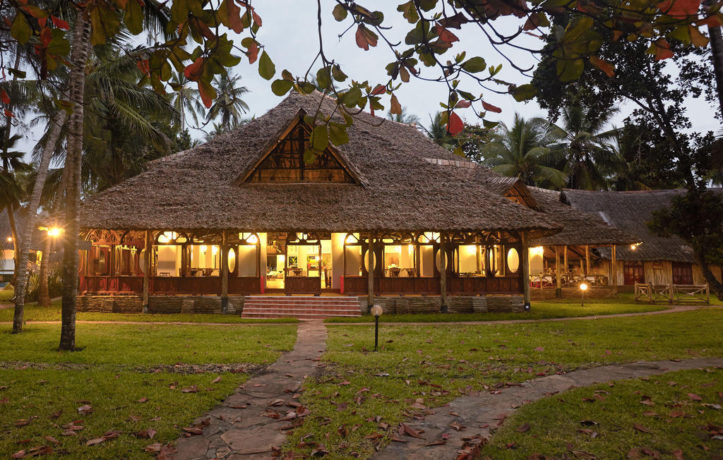 Neptune Village Beach Resort & Spa Galu Ngoại thất bức ảnh