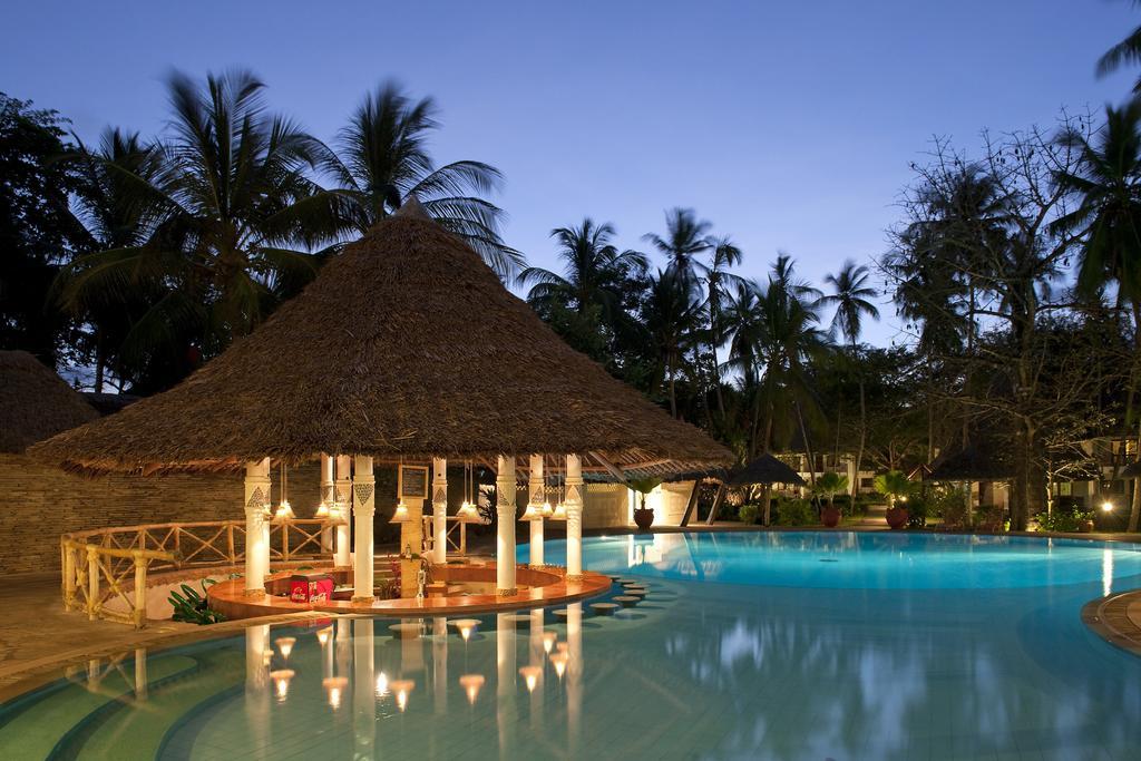 Neptune Village Beach Resort & Spa Galu Ngoại thất bức ảnh
