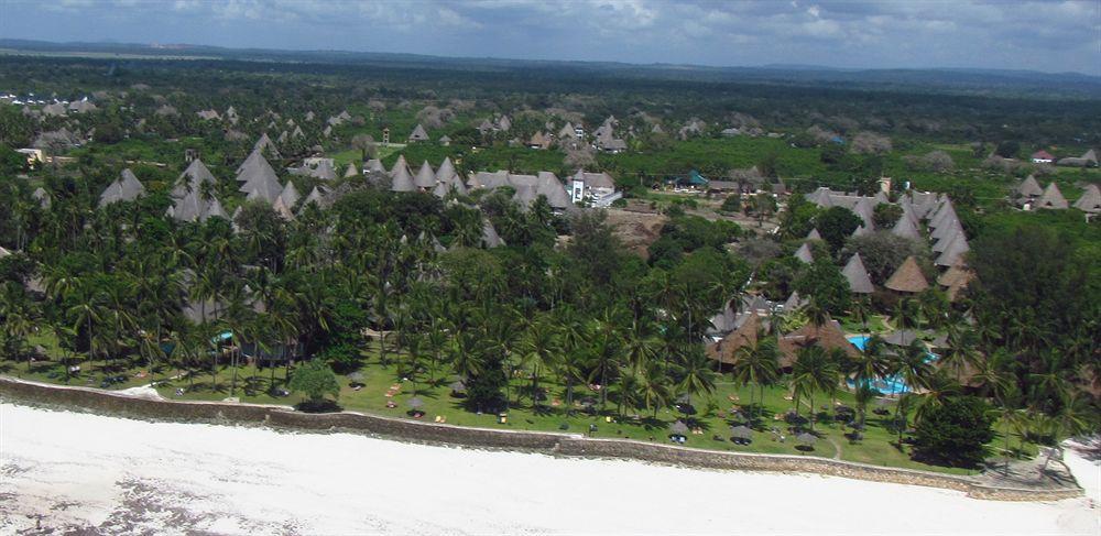Neptune Village Beach Resort & Spa Galu Ngoại thất bức ảnh