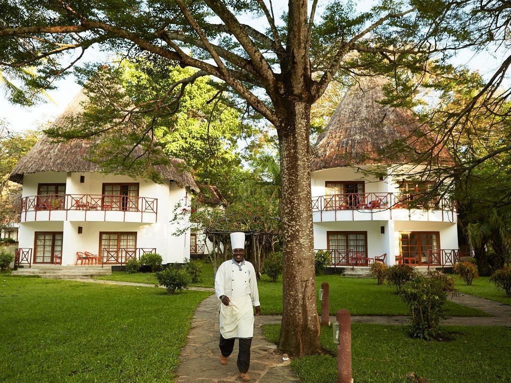 Neptune Village Beach Resort & Spa Galu Ngoại thất bức ảnh