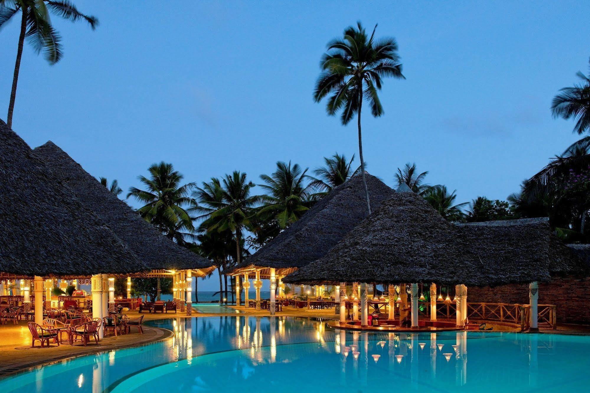 Neptune Village Beach Resort & Spa Galu Ngoại thất bức ảnh