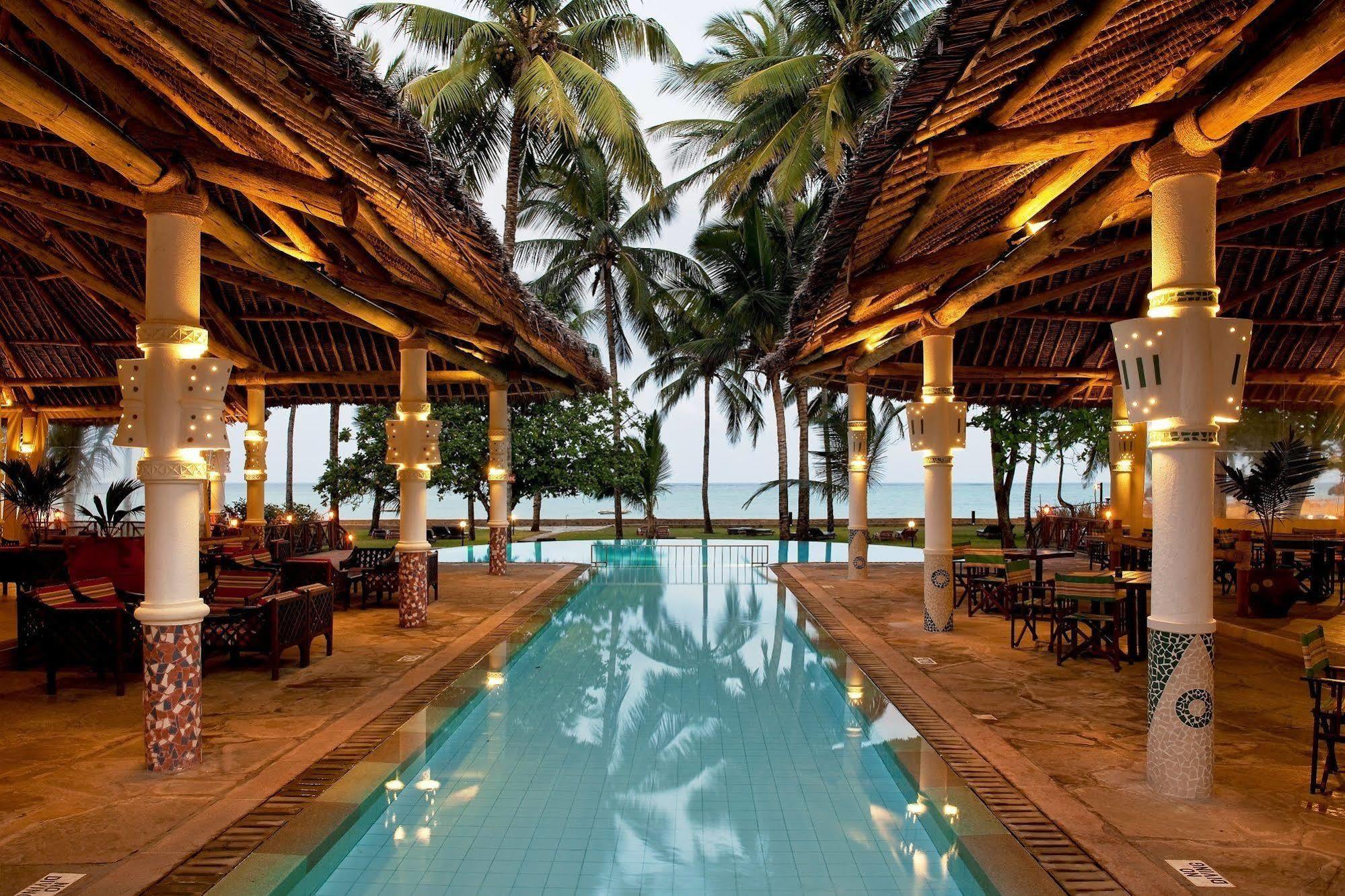 Neptune Village Beach Resort & Spa Galu Ngoại thất bức ảnh