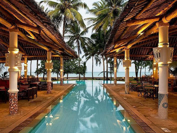 Neptune Village Beach Resort & Spa Galu Ngoại thất bức ảnh